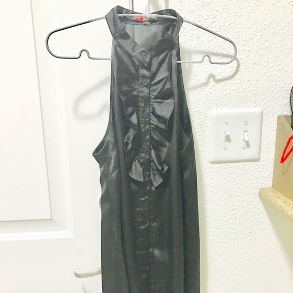 Black Sleeveless blouse w/ruffle button down- S - Picture 5 of 8